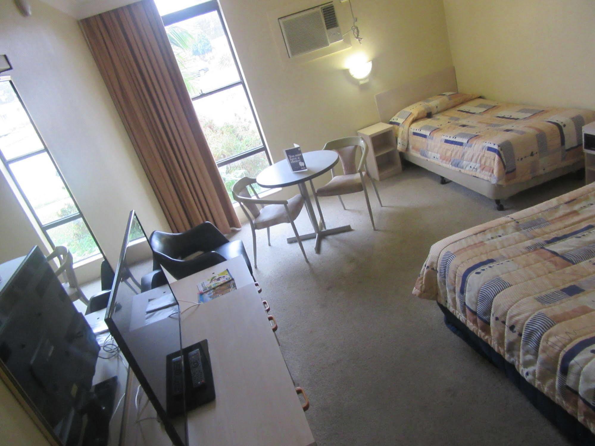 El Toro Motel Warwick Farm Exteriör bild